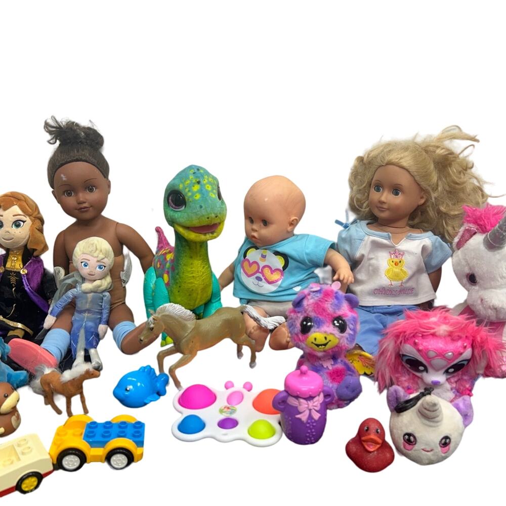 Girl variety toy lot M